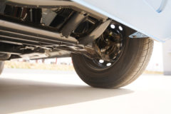 雷驰 仁T10 1.6T 1.75米单排电动栏板微卡15.12kWh