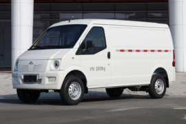 睿征&nbsp;电动封闭厢货外观图片