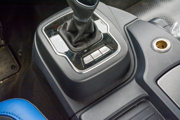 ���� ŷ��R proϵ 220���� 6.8��AMT�Զ��������ػ���(����)(BJ1186VKPFK-1M)ͼƬ