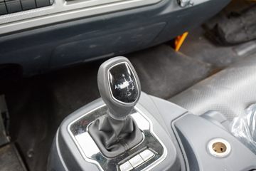 ���� ŷ��R proϵ 220���� 6.8��AMT�Զ��������ػ���(����)(BJ1186VKPFK-1M)ͼƬ