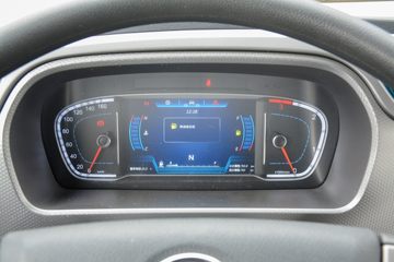 ���� ŷ��R proϵ 220���� 6.8��AMT�Զ��������ػ���(����)(BJ1186VKPFK-1M)ͼƬ