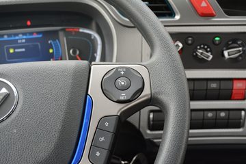 ���� ŷ��R proϵ 220���� 6.8��AMT�Զ��������ػ���(����)(BJ1186VKPFK-1M)ͼƬ