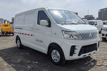 长安 睿行EM60 2023款 2.6T 2座 4.525米纯电动背掀门厢式运输车38.7kWh