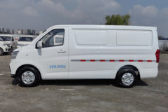 长安 睿行EM80 2023款 2座 4.805米纯电动平顶背掀门封闭货车41.932kWh