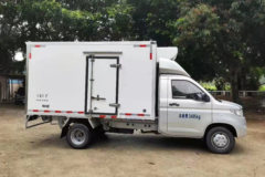 五菱新卡冷藏车，满足夏季配送城需求，现车特惠中！