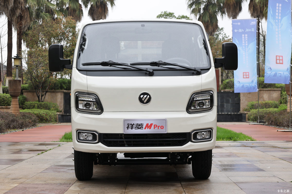 福田 祥菱M2 Pro 豪华型 1.6L 122马力 汽油 3.1米双排仓栅式微卡