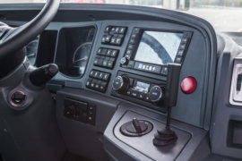 智卡&nbsp;牵引车驾驶室                                               图片