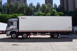 重汽豪沃底盘&nbsp;冷藏车外观图片