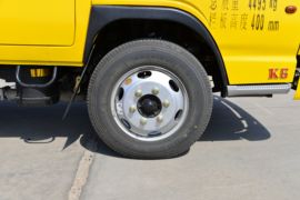 K6&nbsp;载货车底盘                                                图片