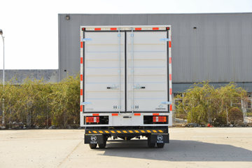 ���� ����M3 ������ 2.2L 95���� CNG 4.16�׵�����ʽ�Ῠ(KMC5043XXYNG336DP6)ͼƬ