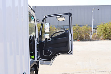 ���� ����M3 ������ 2.2L 95���� CNG 4.16�׵�����ʽ�Ῠ(KMC5043XXYNG336DP6)ͼƬ