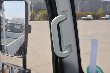 ���� ����M3 ������ 2.2L 95���� CNG 4.16�׵�����ʽ�Ῠ(KMC5043XXYNG336DP6)ͼƬ