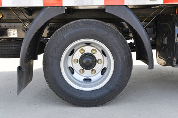 ���� ����M3 ������ 2.2L 95���� CNG 4.16�׵�����ʽ�Ῠ(KMC5043XXYNG336DP6)ͼƬ