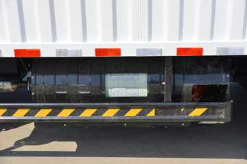 ���� ����M3 ������ 2.2L 95���� CNG 4.16�׵�����ʽ�Ῠ(KMC5043XXYNG336DP6)ͼƬ