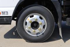 凯马 凯捷M3 尊享版 2.2L 95马力 CNG 4.16米单排厢式轻卡(KMC5043XXYNG336DP6)