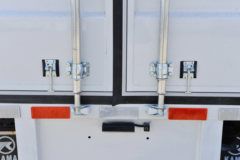 凯马 凯捷M3 尊享版 2.2L 95马力 CNG 4.16米单排厢式轻卡(KMC5043XXYNG336DP6)