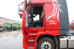 东风商用车 天龙旗舰KX 王者版 600马力 6X4 AMT自动挡牵引车(国六)(DFH4250CX7)