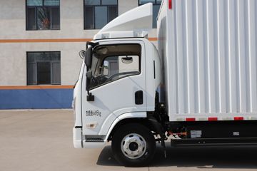 �����Ῠ ����Z1 ������ 4.18�׵��Ŵ��綯��ʽ�Ῠ81.14kWhͼƬ