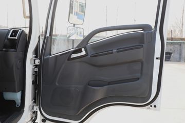 �����Ῠ ����Z1 ������ 4.18�׵��Ŵ��綯��ʽ�Ῠ81.14kWhͼƬ