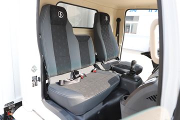 �����Ῠ ����Z1 ������ 4.18�׵��Ŵ��綯��ʽ�Ῠ81.14kWhͼƬ