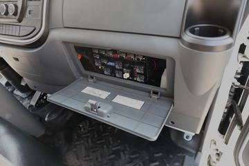 �����Ῠ ����Z1 ������ 4.18�׵��Ŵ��綯��ʽ�Ῠ81.14kWhͼƬ