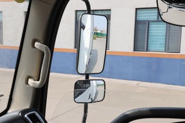 �����Ῠ ����Z1 ������ 4.18�׵��Ŵ��綯��ʽ�Ῠ81.14kWhͼƬ