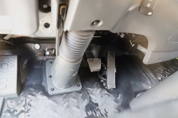 �����Ῠ ����Z1 ������ 4.18�׵��Ŵ��綯��ʽ�Ῠ81.14kWhͼƬ