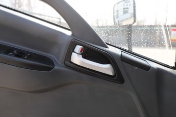 �����Ῠ ����Z1 ������ 4.18�׵��Ŵ��綯��ʽ�Ῠ81.14kWhͼƬ