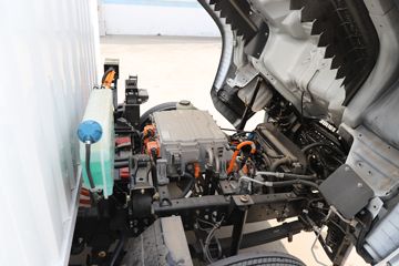 �����Ῠ ����Z1 ������ 4.18�׵��Ŵ��綯��ʽ�Ῠ81.14kWhͼƬ