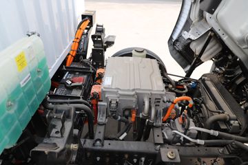 �����Ῠ ����Z1 ������ 4.18�׵��Ŵ��綯��ʽ�Ῠ81.14kWhͼƬ