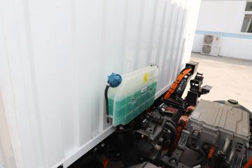 �����Ῠ ����Z1 ������ 4.18�׵��Ŵ��綯��ʽ�Ῠ81.14kWhͼƬ