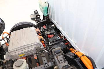 �����Ῠ ����Z1 ������ 4.18�׵��Ŵ��綯��ʽ�Ῠ81.14kWhͼƬ