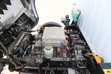 �����Ῠ ����Z1 ������ 4.18�׵��Ŵ��綯��ʽ�Ῠ81.14kWhͼƬ