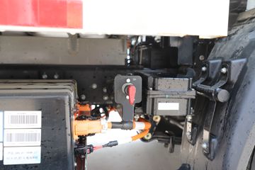 �����Ῠ ����Z1 ������ 4.18�׵��Ŵ��綯��ʽ�Ῠ81.14kWhͼƬ