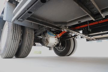 �����Ῠ ����Z1 ������ 4.18�׵��Ŵ��綯��ʽ�Ῠ81.14kWhͼƬ