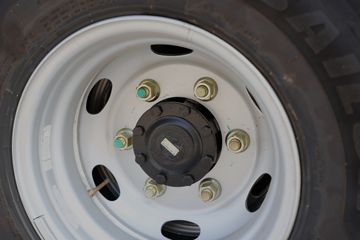 �����Ῠ ����Z1 ������ 4.18�׵��Ŵ��綯��ʽ�Ῠ81.14kWhͼƬ