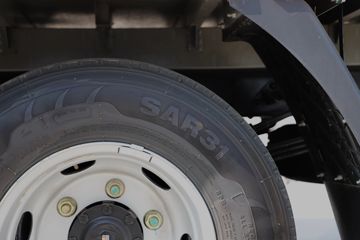 �����Ῠ ����Z1 ������ 4.18�׵��Ŵ��綯��ʽ�Ῠ81.14kWhͼƬ