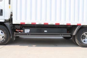 �����Ῠ ����Z1 ������ 4.18�׵��Ŵ��綯��ʽ�Ῠ81.14kWhͼƬ