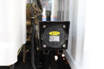 �����Ῠ ����Z1 ������ 4.18�׵��Ŵ��綯��ʽ�Ῠ81.14kWhͼƬ