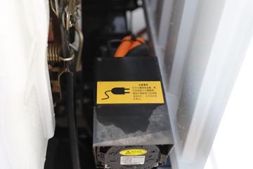 �����Ῠ ����Z1 ������ 4.18�׵��Ŵ��綯��ʽ�Ῠ81.14kWhͼƬ