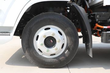 �����Ῠ ����Z1 ������ 4.18�׵��Ŵ��綯��ʽ�Ῠ81.14kWhͼƬ