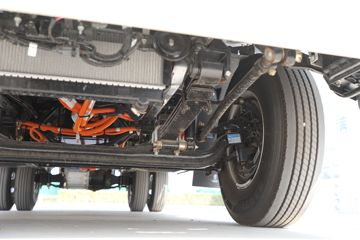 �����Ῠ ����Z1 ������ 4.18�׵��Ŵ��綯��ʽ�Ῠ81.14kWhͼƬ