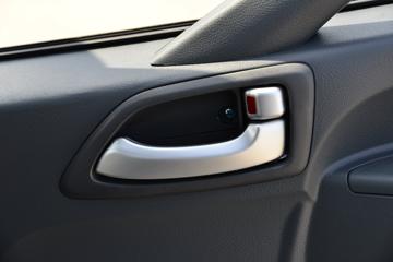 ���� ����M1 130���� 4X2 3.2����ж��(����)(KMC3041SA268DP6)ͼƬ