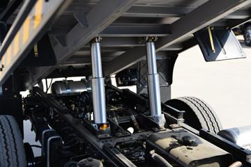 ���� ����M1 130���� 4X2 3.2����ж��(����)(KMC3041SA268DP6)ͼƬ