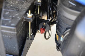 ���� ����M1 130���� 4X2 3.2����ж��(����)(KMC3041SA268DP6)ͼƬ