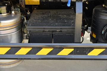 ���� ����M1 130���� 4X2 3.2����ж��(����)(KMC3041SA268DP6)ͼƬ