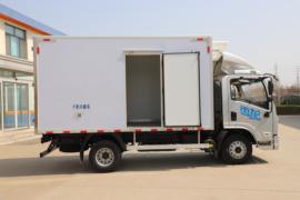 雪龙德龙K1&nbsp;冷藏车上装图片