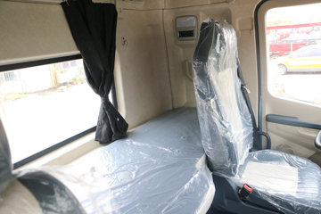 �������� ����H5V 270���� 4X2 6.8�ײ�դʽ�ػ���(LZ5180CCYH5AC1)ͼƬ