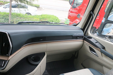 �������� ����H5V 270���� 4X2 6.8�ײ�դʽ�ػ���(LZ5180CCYH5AC1)ͼƬ