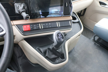 �������� ����H5V 270���� 4X2 6.8�ײ�դʽ�ػ���(LZ5180CCYH5AC1)ͼƬ